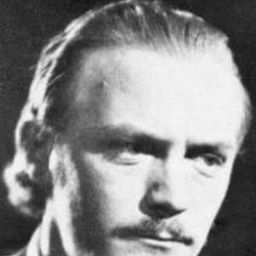 Branko Špoljar 飾演 Bancroft