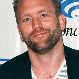 拉斯·克萊夫伯格 - 拍厲得導演