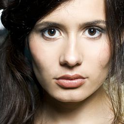 Sonia Casademont 飾演 Aurora