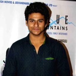 Rishabh Sharma 飾演 Bonny