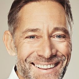 Janek Lesniak - My Summer With Des演員 飾演Dutchman