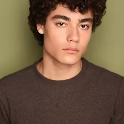 Brayden Cross 飾演 St. Vincent-St. Mary Basketball Player