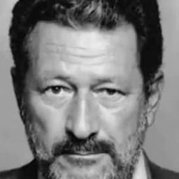 Glauco Onorato 飾演 Padre Ignazio