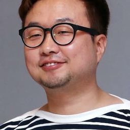 樸輝順 飾演 Dorm Student