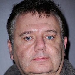 Christophe Bourseiller - 愛情只能持續三年演員 飾演Le curé