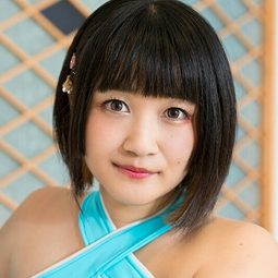 清水愛 飾演 Suzuka Tsukimura (voice)