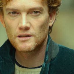 Gualtiero Scola 飾演 Fabio