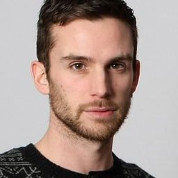 Guy Berryman 飾演 Self - Bass