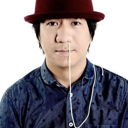 Udom Taepanich 飾演 Himself