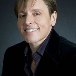 馬力歐·艾文·馬丁尼茲 飾演 Vladimir