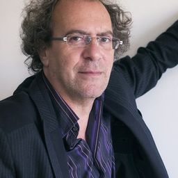 Éric Frey - 迷失幸運兒演員 飾演Bernard