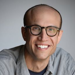 Adam Lustick 飾演 Sam Mayo