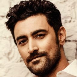 Kunal Kapoor 飾演 Joginder Singh Ahluwalia