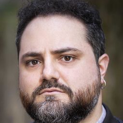 米榭爾·薩沃亞 - 我對你電影版：S 先生的報仇演員 飾演Pongo