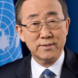 Ban Ki-Moon 飾演 Self