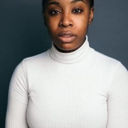 瑟拉斐娜貝 飾演 Clara