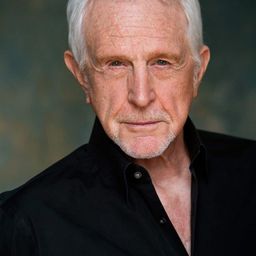 James A. Stephens 飾演 Vinny The Killer