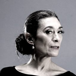 艾娃畢安柯 - 我愛幽浮演員 飾演Isadora Lopez Cortese