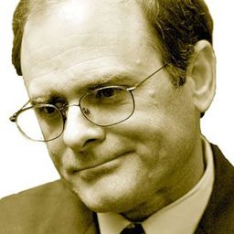 J. Stephen Peace 飾演 Wilbur Finletter