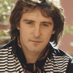 Denny Laine 飾演 Self