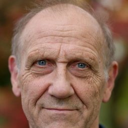 Karl Kranzkowski 飾演 Dieter Vielbrandt