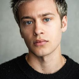 Charlie Mann - Momo演員 飾演Jack the Jock