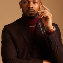 丹尼爾·艾提姆·艾菲翁 飾演 