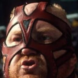 Leon Allen White 飾演 Vader