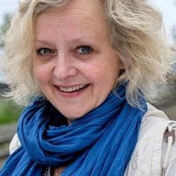 Marianne Meløy 飾演 Heidi