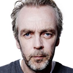 約翰·漢納 飾演 King Karl (voice)