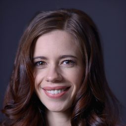 卡琪·柯切林 飾演 Laila Kapoor