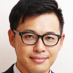 平子祐希 飾演 
