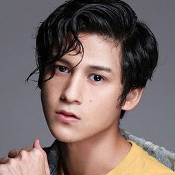 Antonio Blanco Jr 飾演 Dimas