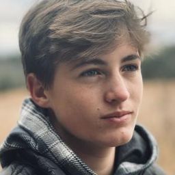 Miller Garfinkel - 裝甲車演員 飾演Young Casey