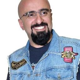 Mazroa Al-Mazroa 飾演 Saleh / Captain Manteqi / Rbeaan