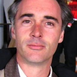 Tim Berrington - Social Suicide演員 飾演Doctor