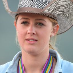 Gina Schumacher 飾演 Self