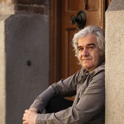 阿爾瓦羅·費南德斯·阿爾梅羅 - 聖誕千里情導演