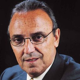 Joan Gaspart - 博比·羅布森：超越總教頭演員 飾演Self