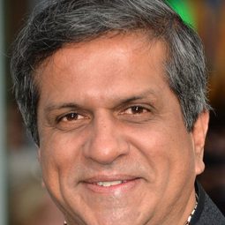 達善·賈里瓦拉 飾演 