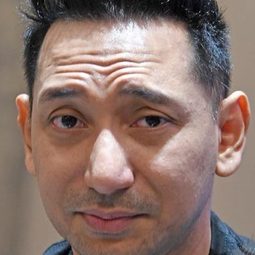 齊薩恩·拉薩克 飾演 