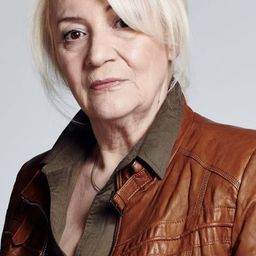 Sabina Toziya 飾演 Mevlide