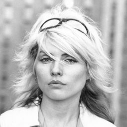 Debbie Harry - 人格危機：僅此一夜演員 飾演Self