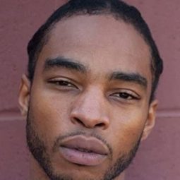 Renell Gibbs - 路易斯安納魚子醬演員 飾演Tyrone