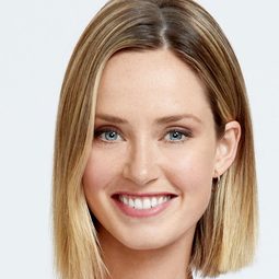 梅裡特·派特森 - 皇室聖誕情演員 飾演Katie