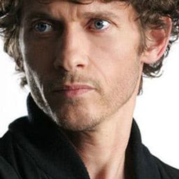 Yannick Soulier 飾演 Eric