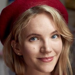 塔姆金·莫欽特 飾演 Lyra