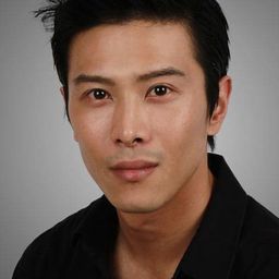 Kim Gook-jin - 菜鳥的逆襲演員 飾演Mr. Kang