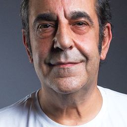 奧斯根·烏魯 飾演 Garavel