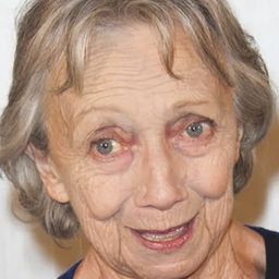 Françoise Bertin 飾演 A Character from the Hotel